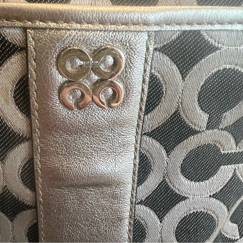 Coach Pop Art Crossbody Bag - EUC - Picture 2 of 10